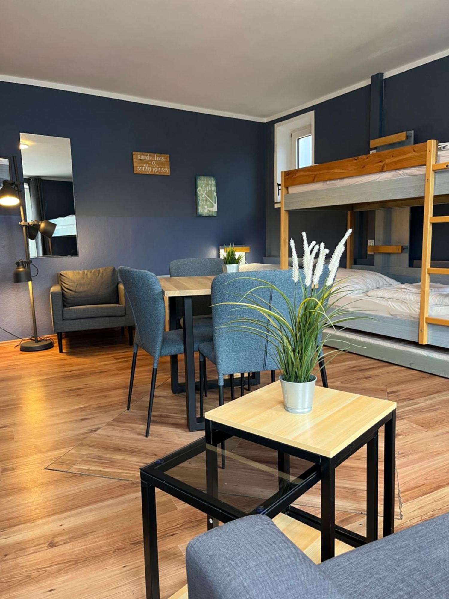 Blue Doors Hostel Ktv Rostock Exterior foto